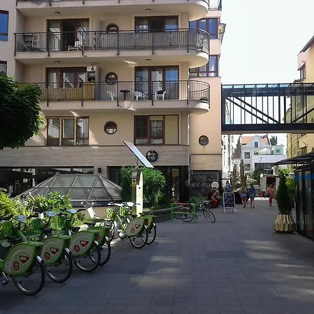 Apartment Gozsdu Spacious