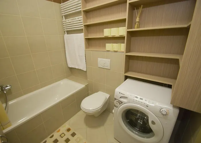 アパート Gozsdu Spacious